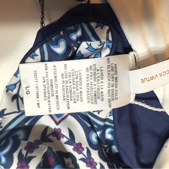 BECCA REVERSIBLE BIKINI SET SIZE LARGE